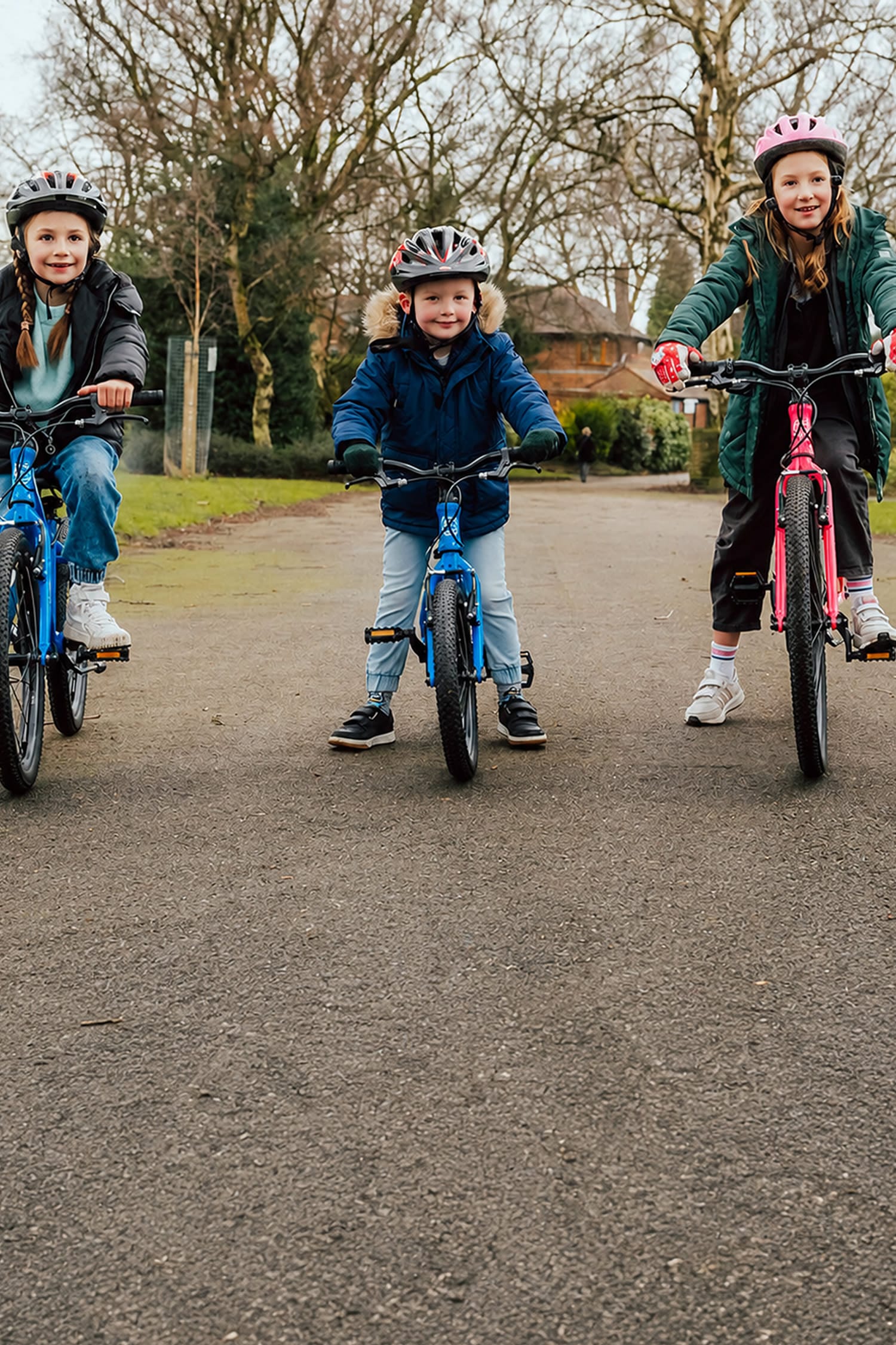 What Size Bike for a 4 Year Old? 14" or 16" UK Guide