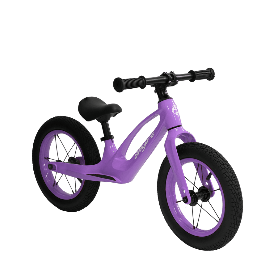Saddle and wheels both move