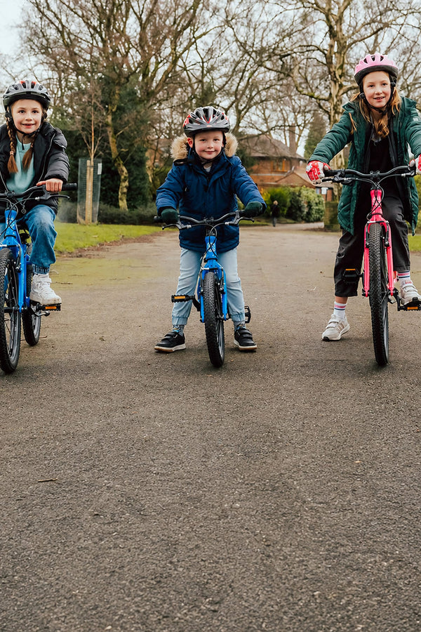 What Size Bike for a 4 Year Old? 14" or 16" UK Guide